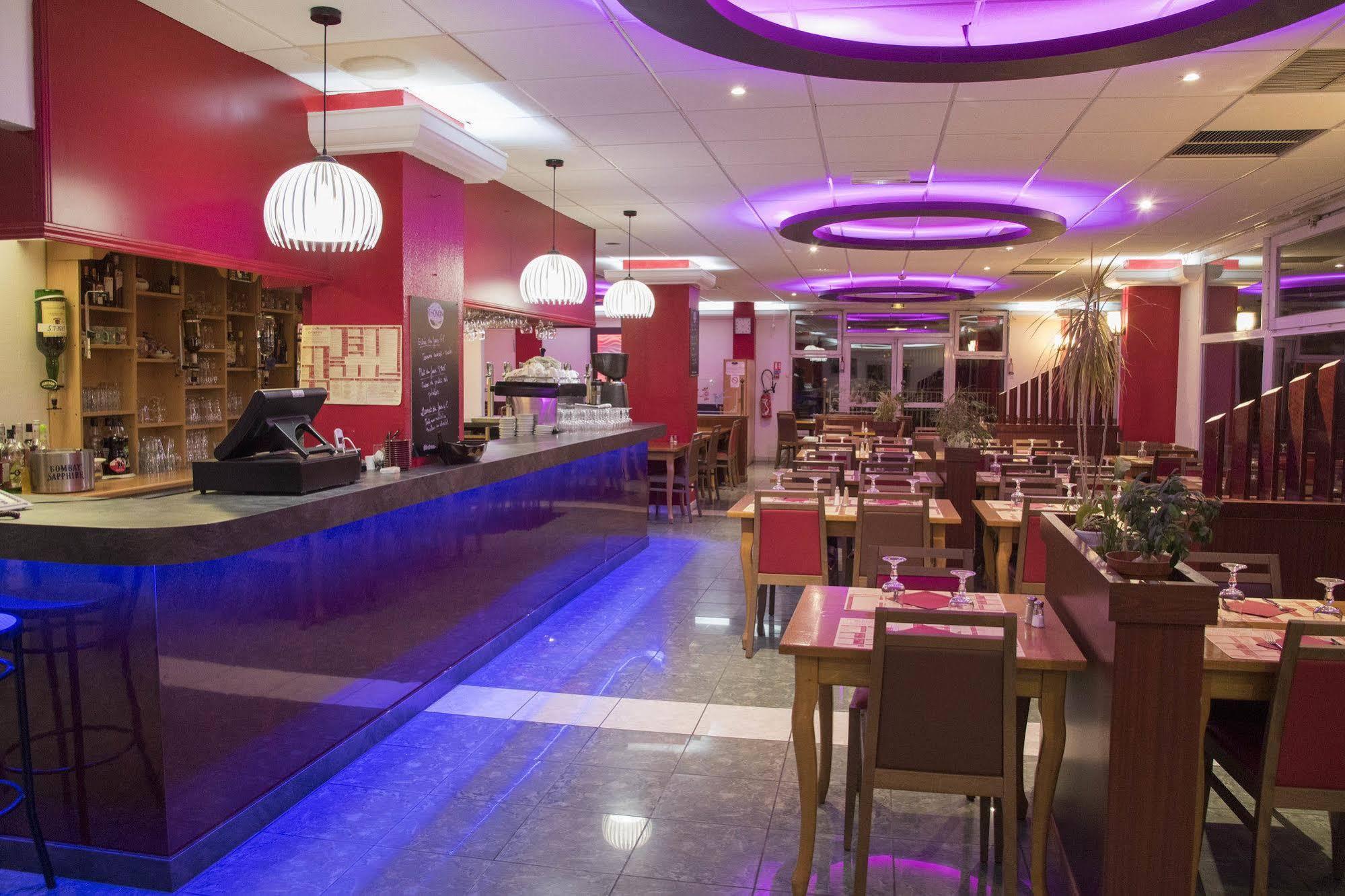 Hotel Restaurant Kyriad Direct Dijon Nord - Zenith - Toison D'Or Eksteriør bilde