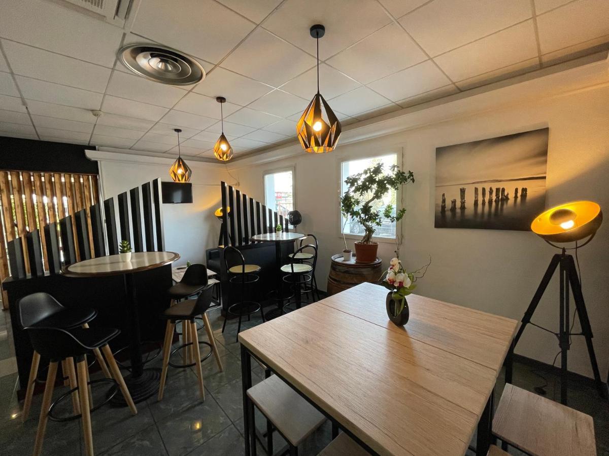 Hotel Restaurant Kyriad Direct Dijon Nord - Zenith - Toison D'Or Eksteriør bilde