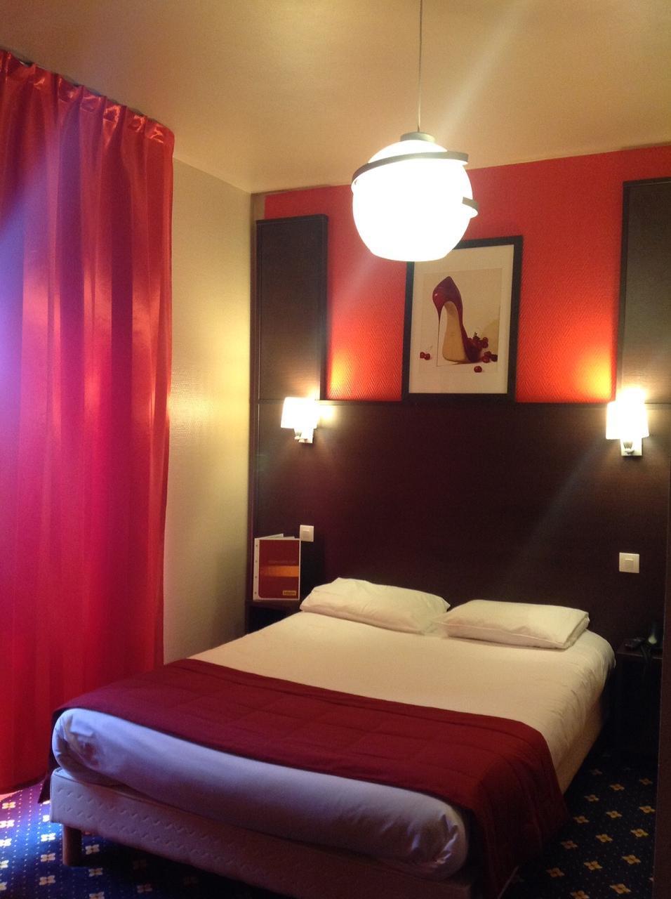 Hotel Restaurant Kyriad Direct Dijon Nord - Zenith - Toison D'Or Eksteriør bilde