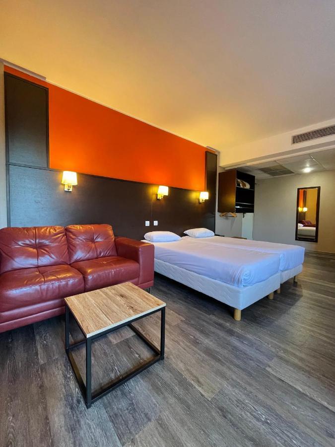 Hotel Restaurant Kyriad Direct Dijon Nord - Zenith - Toison D'Or Eksteriør bilde