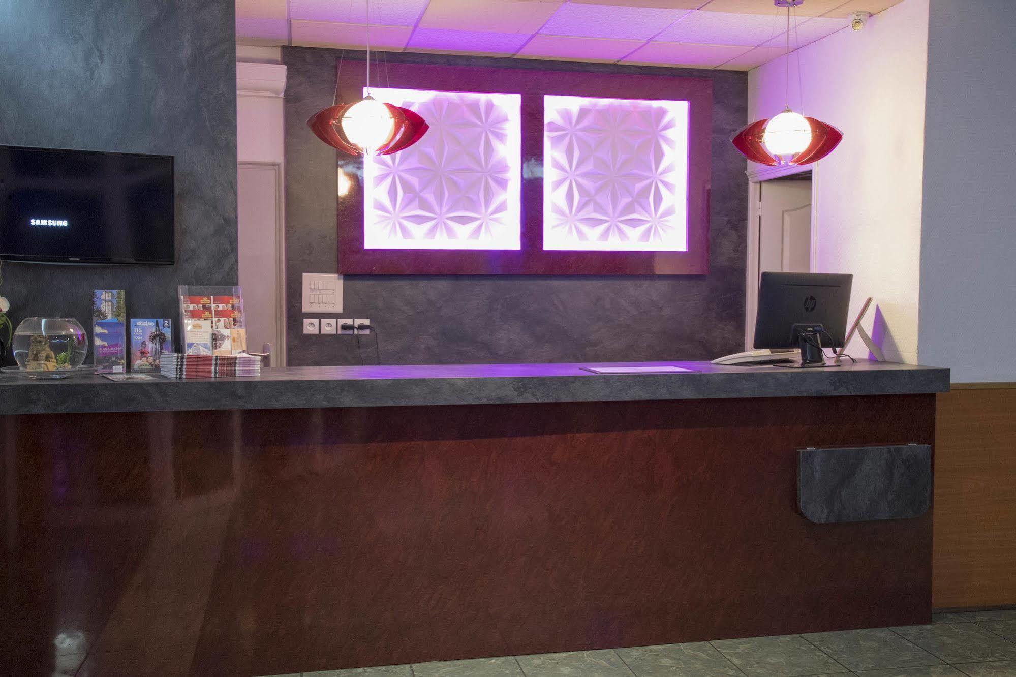 Hotel Restaurant Kyriad Direct Dijon Nord - Zenith - Toison D'Or Eksteriør bilde