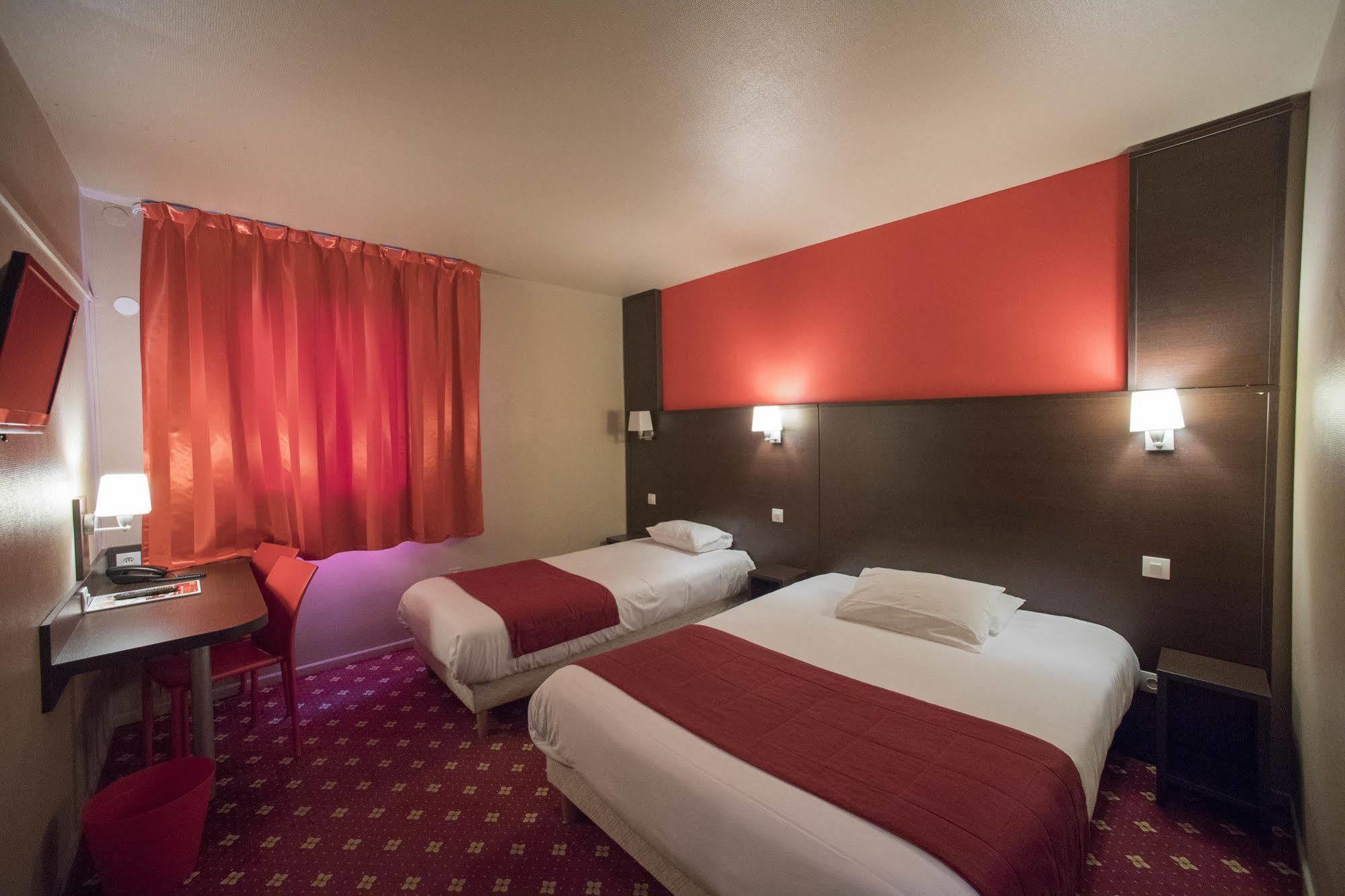 Hotel Restaurant Kyriad Direct Dijon Nord - Zenith - Toison D'Or Eksteriør bilde