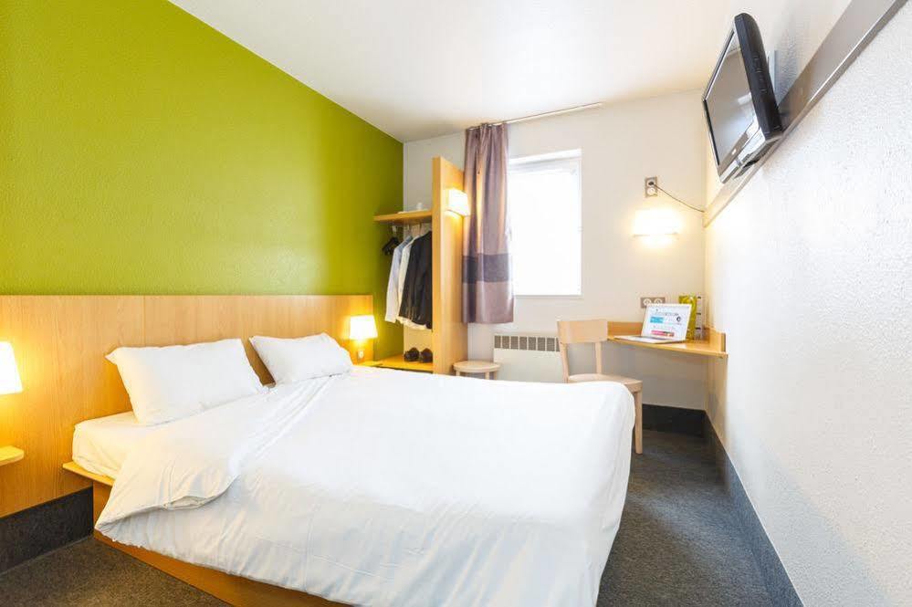 Hotel Restaurant Kyriad Direct Dijon Nord - Zenith - Toison D'Or Eksteriør bilde